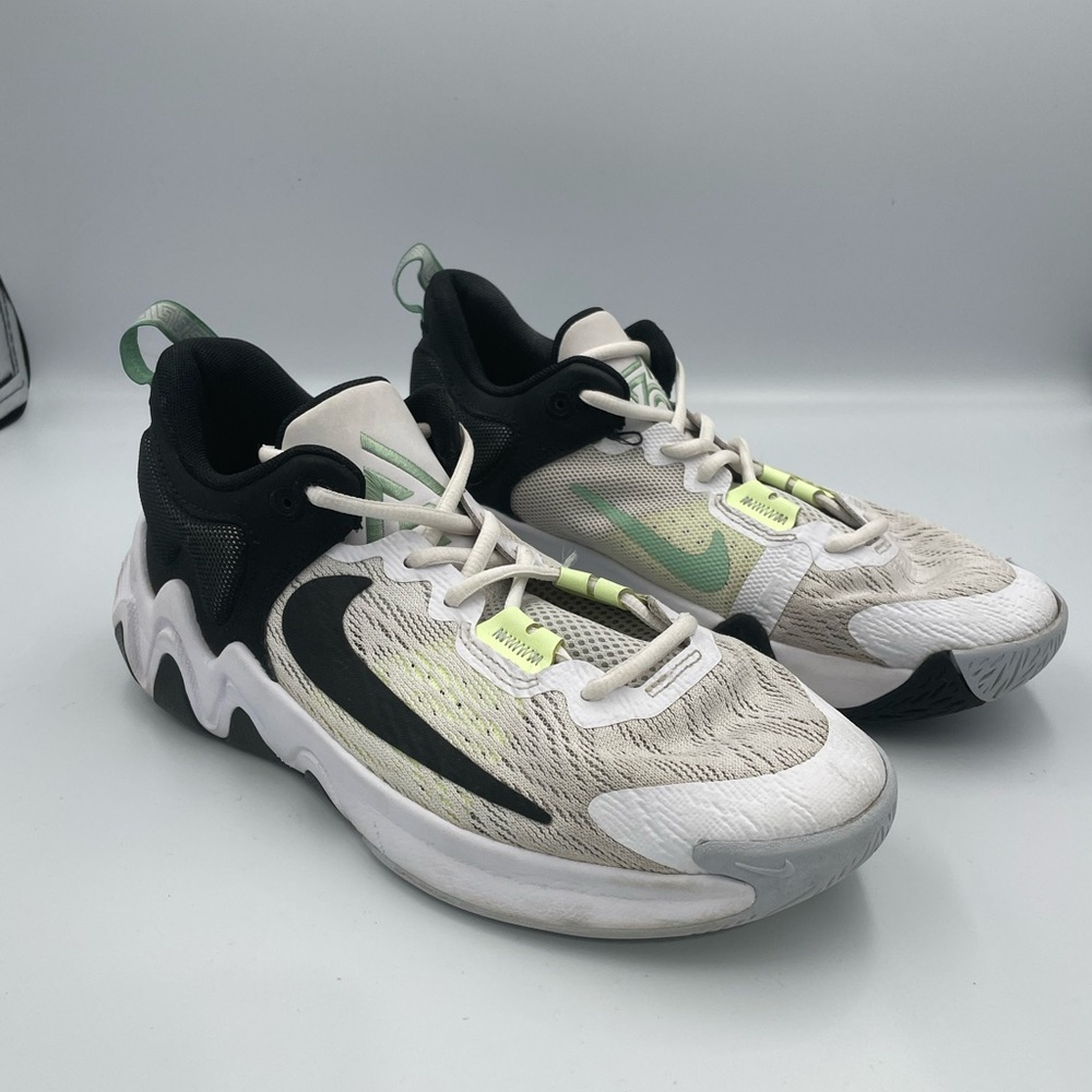 Nike Giannis Immortality 2 GS "White Barely Volt" 2022 DQ1943-101